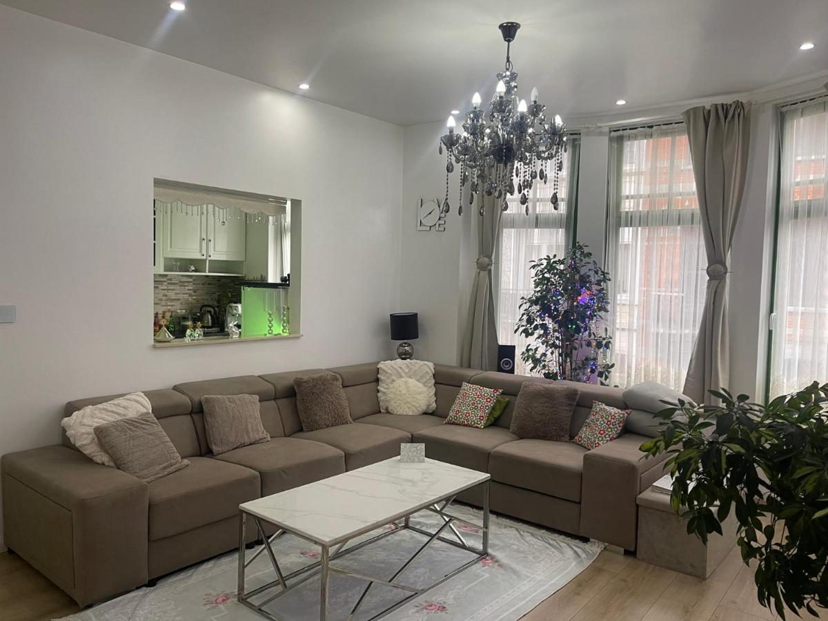 Appartement Centre Zaza บรัสเซลส์ ภายนอก รูปภาพ