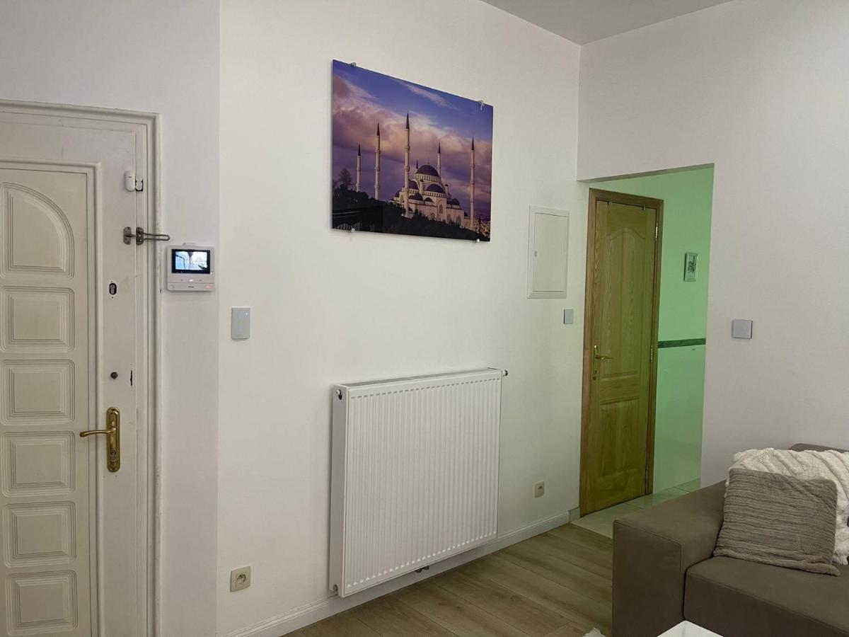 Appartement Centre Zaza บรัสเซลส์ ภายนอก รูปภาพ