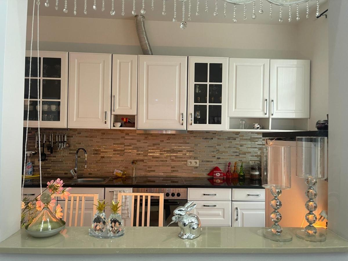 Appartement Centre Zaza บรัสเซลส์ ภายนอก รูปภาพ