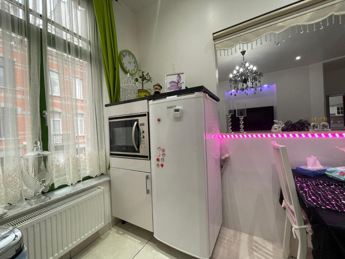 Appartement Centre Zaza บรัสเซลส์ ภายนอก รูปภาพ