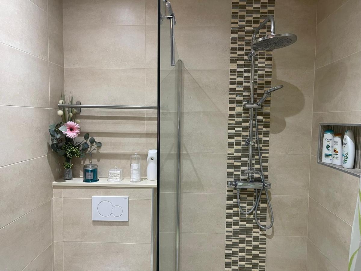 Appartement Centre Zaza บรัสเซลส์ ภายนอก รูปภาพ